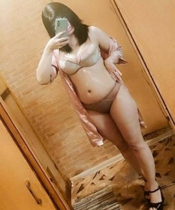 Я с опытом в этой сфере, так что ты можешь быть уверен, что проведешь со мной незабываемое время. Я готова предложить широкий спектр услуг, а также позаботиться о твоих самых сокровенных желаниях. 🌟
У меня есть много фото, которые помогут тебе сделать выбор. Ты увидишь мою красоту, а потом сможешь насладиться ею лично. Живу в Москве и готова встретиться с тобой у себя либо куда тебе будет удобно.
Отзывы обо мне говорят сами за себя - мои клиенты остаются полностью довольными и возвращаются ко мне снова и снова. Позволь мне позаботиться о тебе и показать тебе настоящий рай на земле. 🌈
Что ж, давай обсудим все подробности и сделаем часики остановиться. Жду тебя, мой дорогой! 💋 Ольга